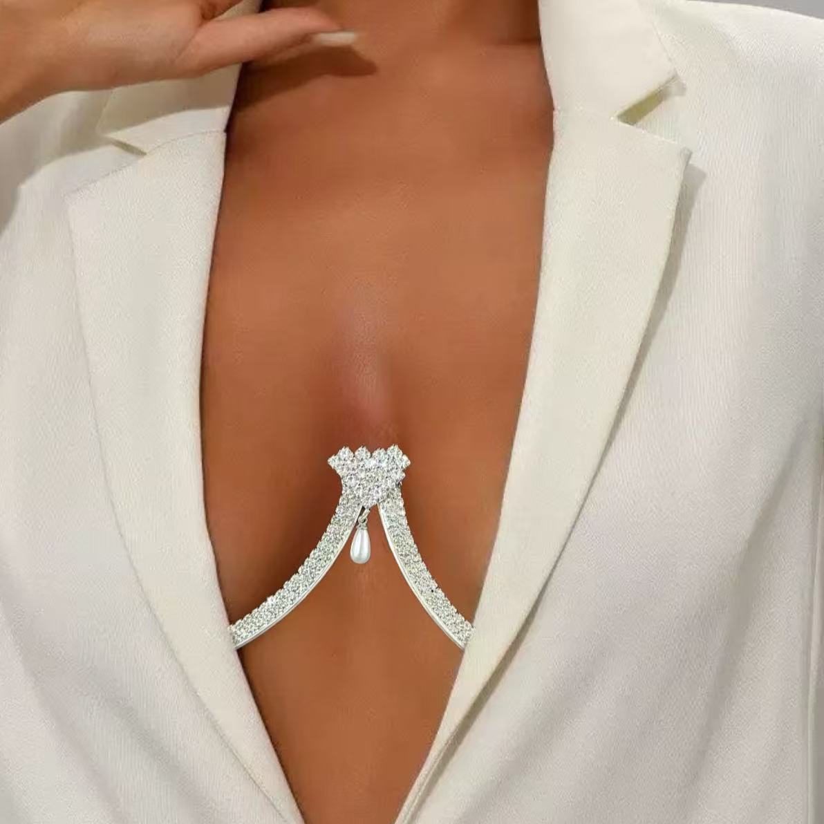Body Jewelry Necklace - المرأة الصدر دعم اللؤلؤ قلادة على